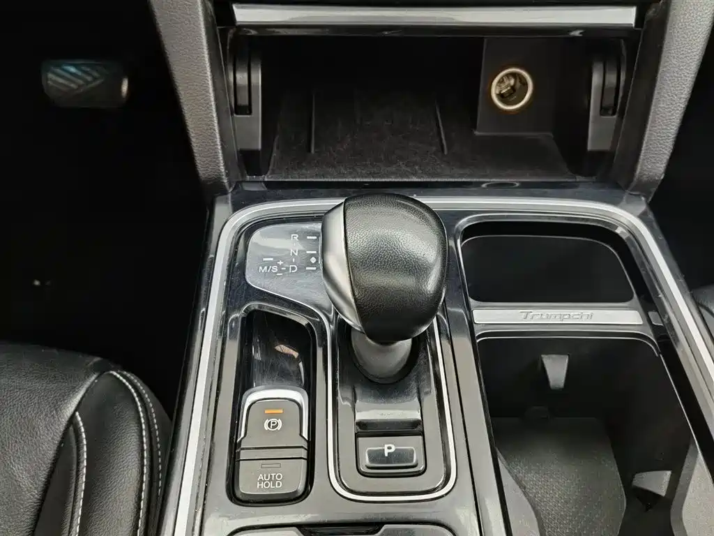 GAC Trumpchi Trumpchi GS8 2020 Model 390T FWD Luxury Smart Connect (7-seater) фото 13
