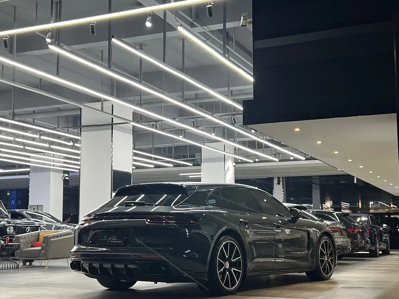 Porsche Panamera 2017 Panamera 4 Sport Turismo 3.0T фото 17