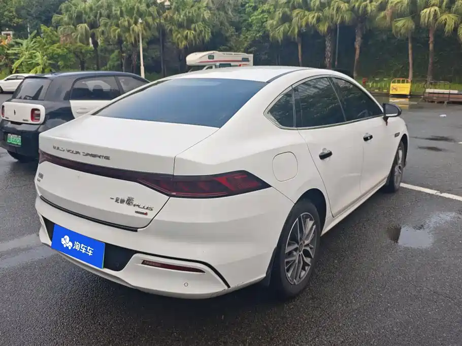 BYD Qin PLUS 2021 DM-i 120KM Flagship фото 3