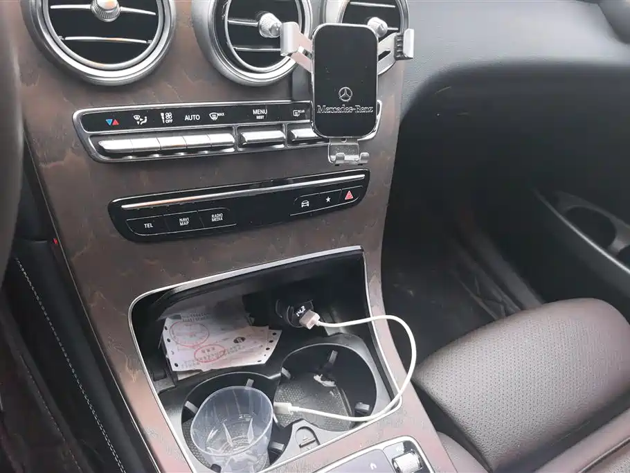 Mercedes-Benz GLC 2021 GLC 260 L 4MATIC Luxury фото 16
