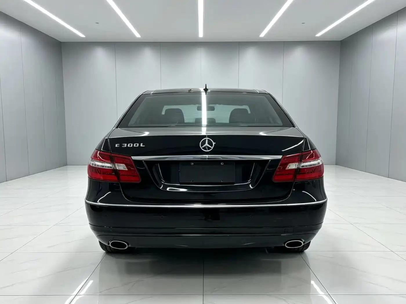 Mercedes-Benz E-Class 2012 E 300 L Fashion фото 7