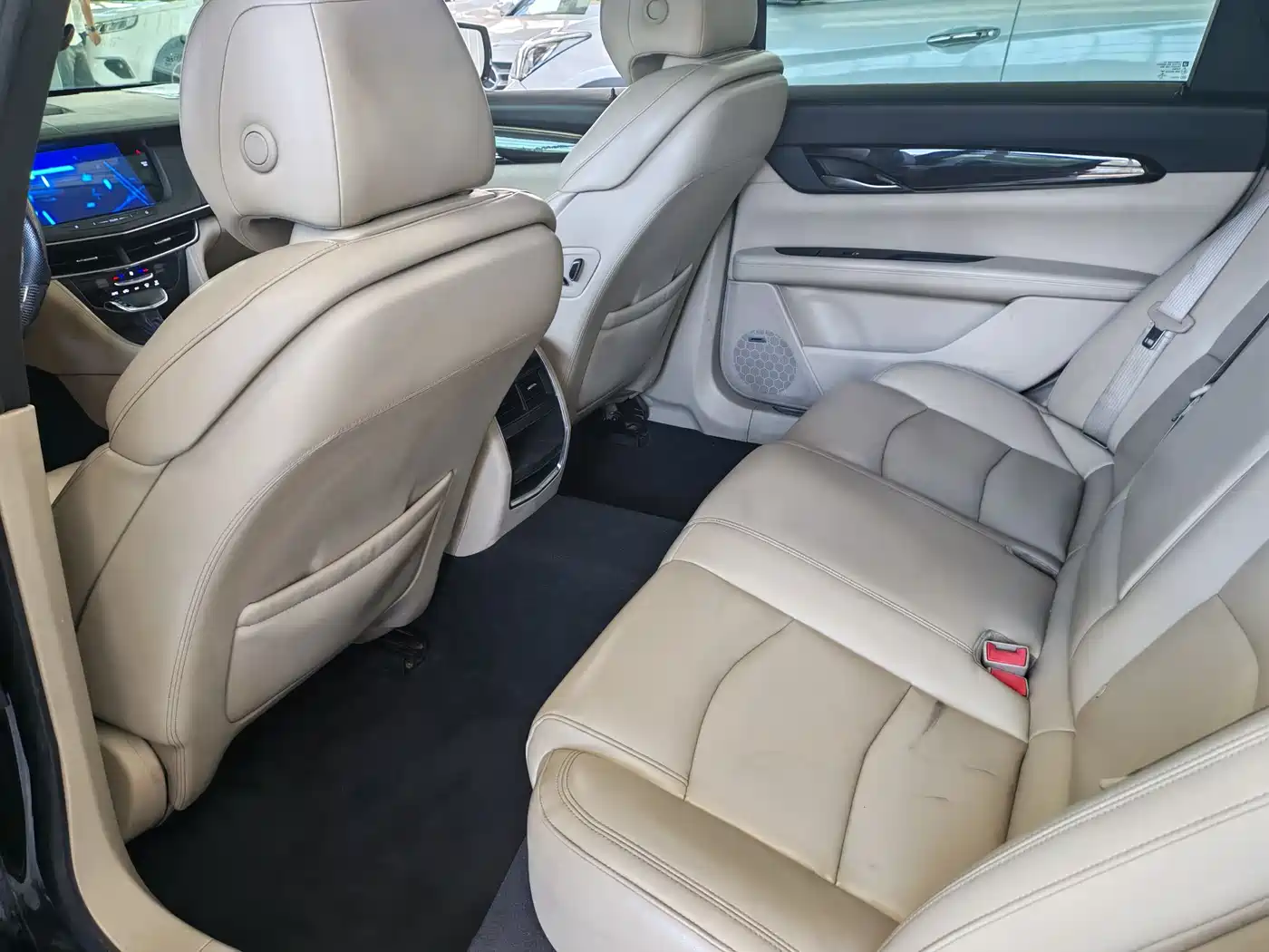 Cadillac CT6 2016 28T Fashion фото 8