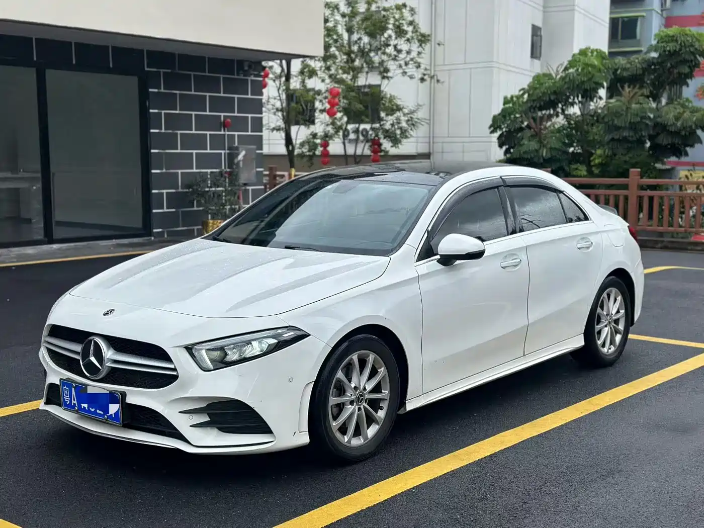 Mercedes-Benz A-Class 2021 A 200 L Sport Sedan Fashion Edition