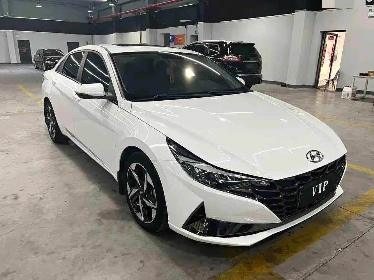 Hyundai Elantra 2021 1.5L CVT GLX Elite Edition фото 3