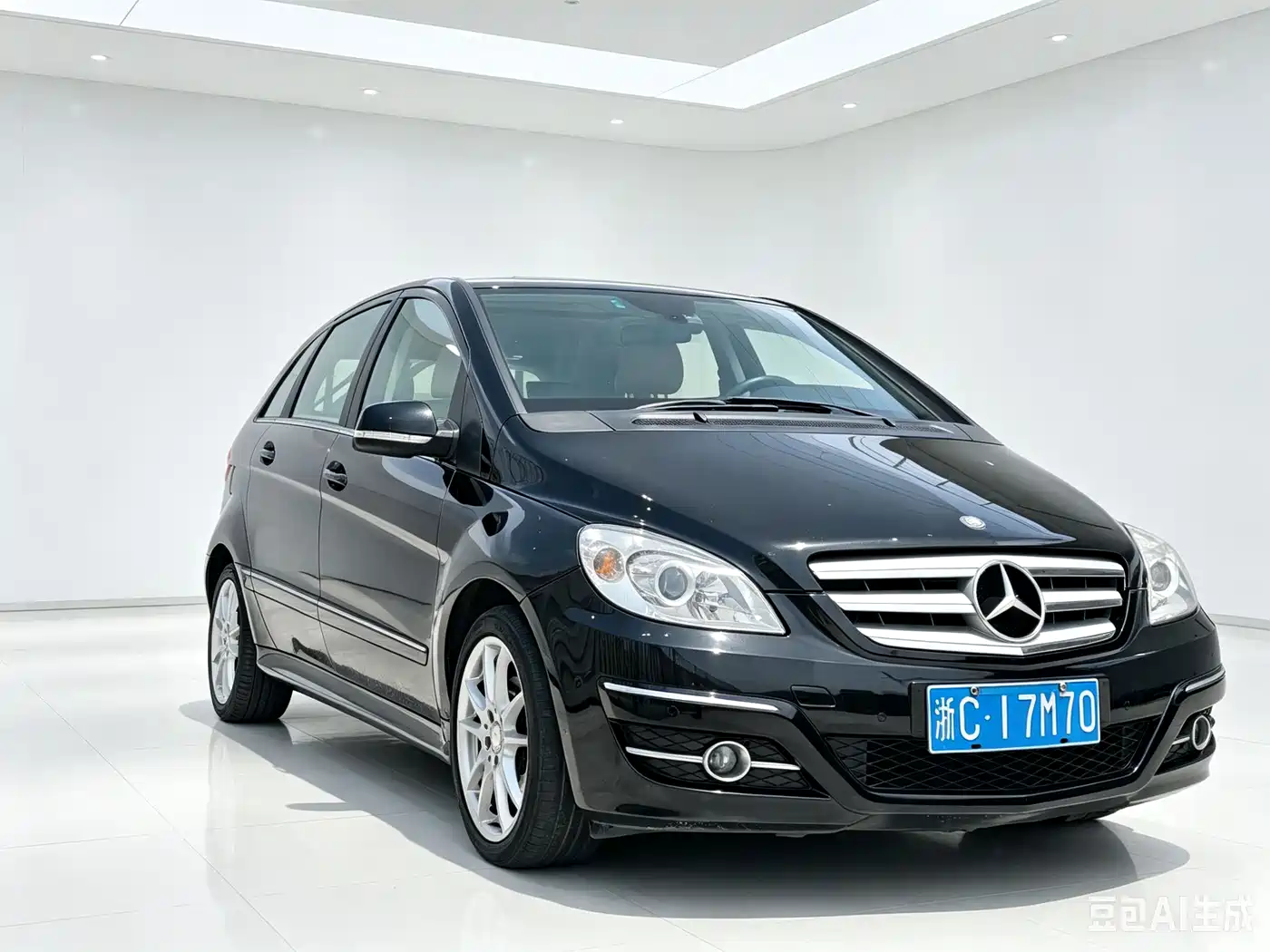 Mercedes-Benz B-Class 2009 B 200 Luxury фото 3