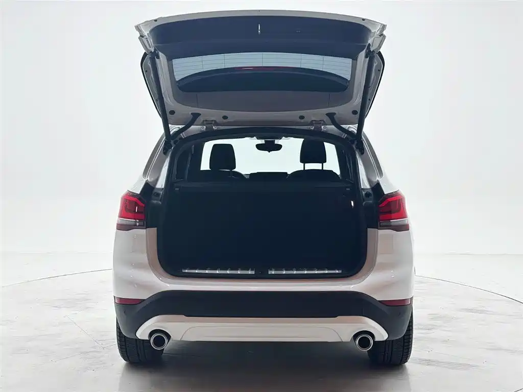 BMW X1 2021 Facelift sDrive20Li Fashion фото 8