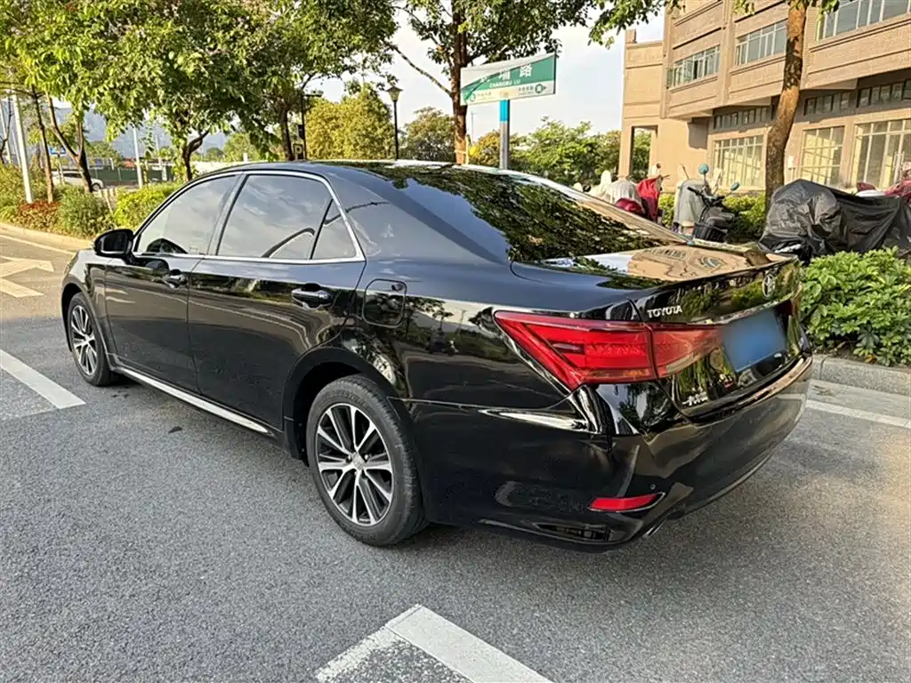 Toyota Crown 2018 2.0T Fashion Edition фото 6