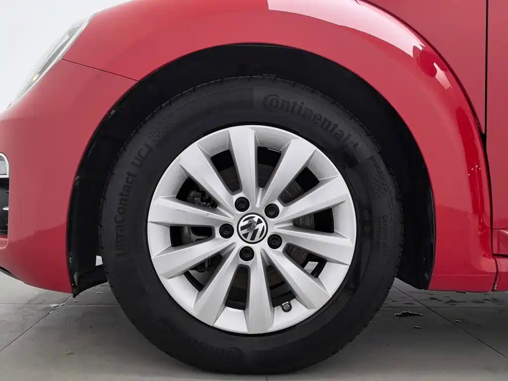 Photo 17 - Volkswagen Beetle