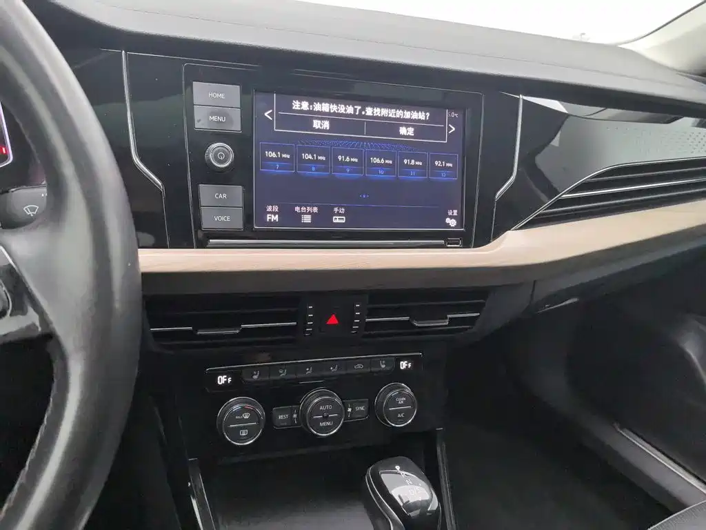 Photo 12 - Volkswagen Passat