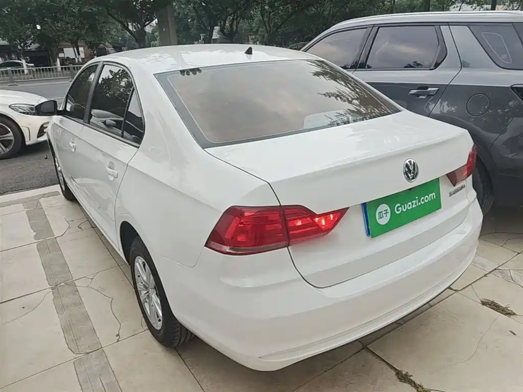 Volkswagen Santana 2016 1.4L Manual Trend Edition фото 5