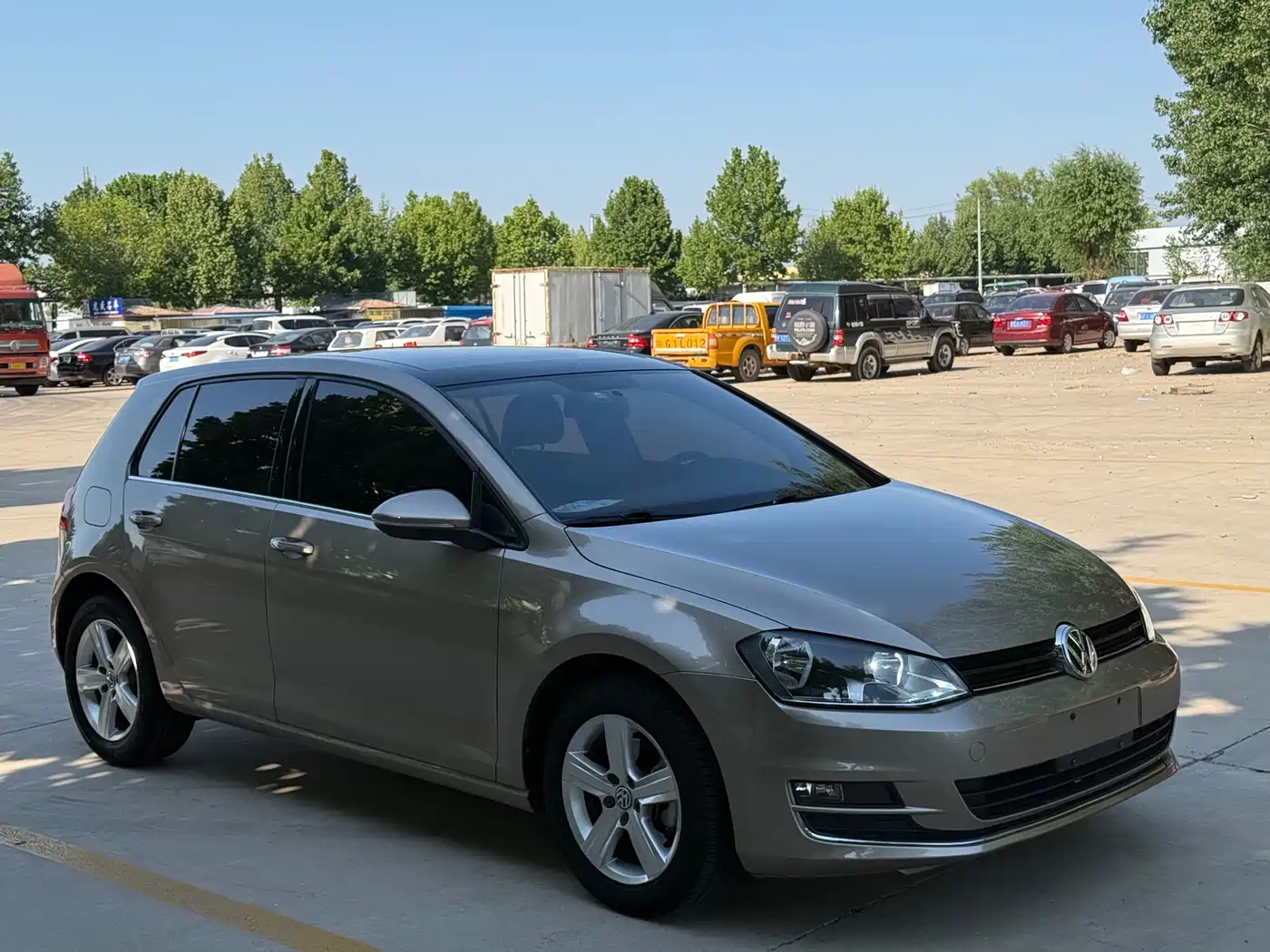 Volkswagen Golf 2016 230TSI Automatic Comfort фото 8
