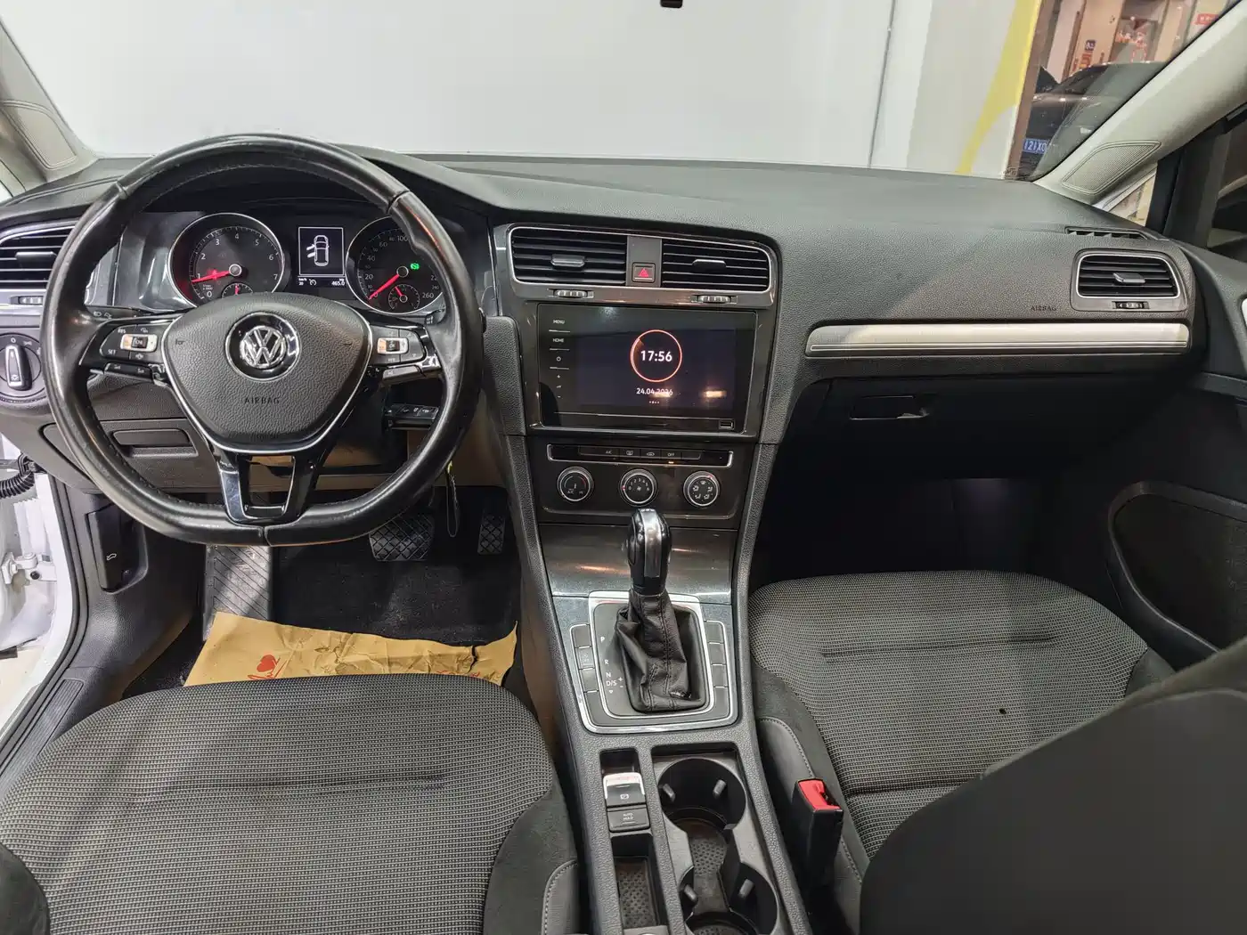 Volkswagen Golf 2020 280TSI DSG Comfort фото 12