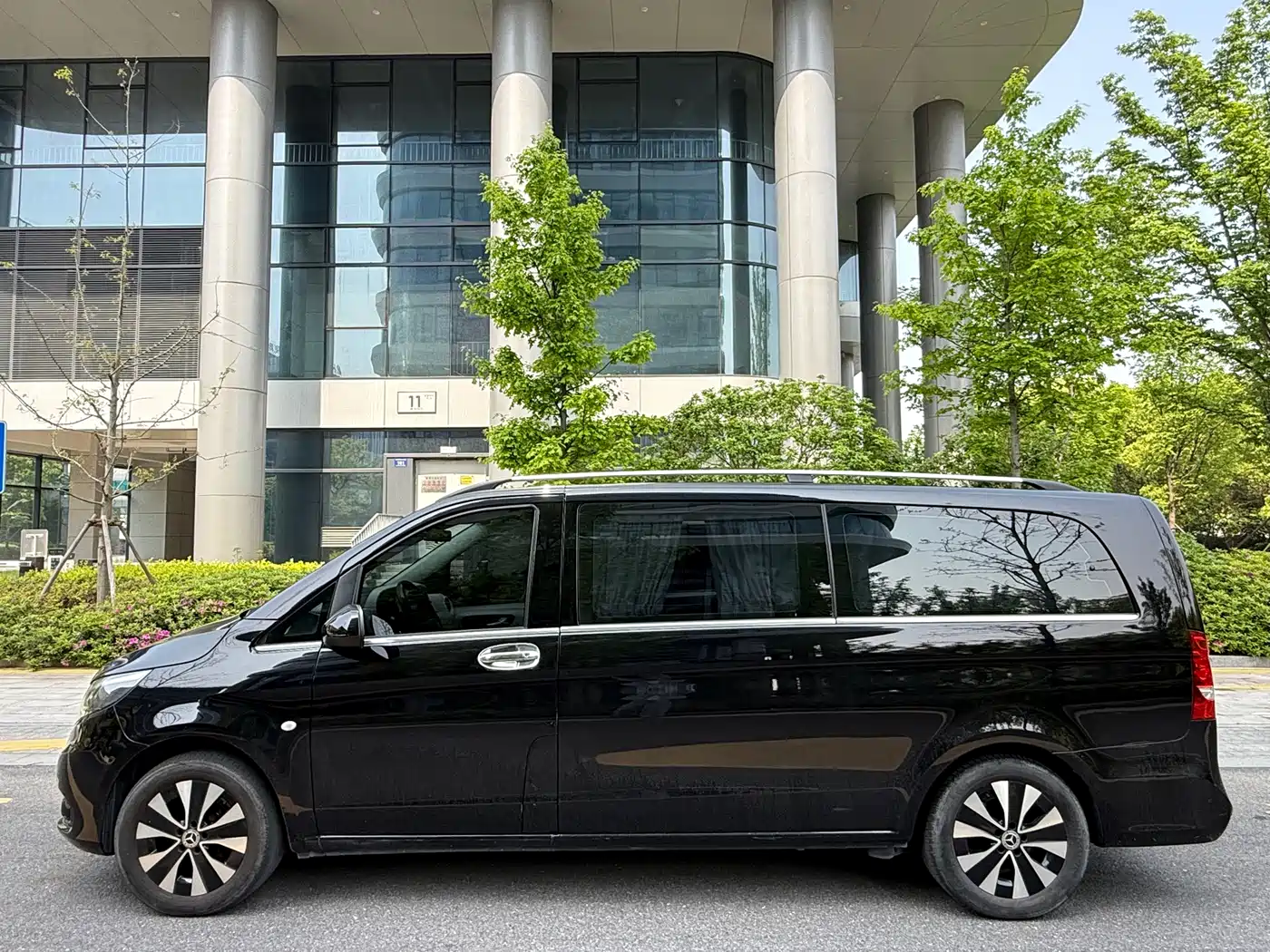 Mercedes-Benz Vito 2021 2.0T Elite 7-Seater фото 11
