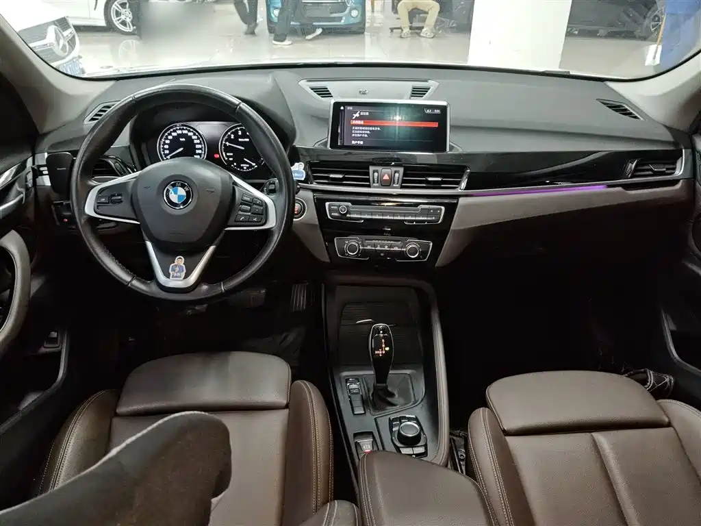 BMW X1 2020 sDrive20Li Fashion Model фото 6