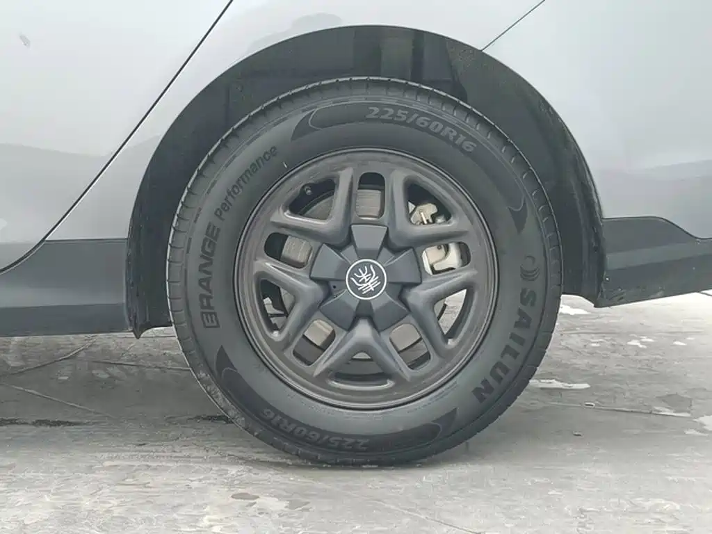 Photo 9 - BYD Qin PLUS