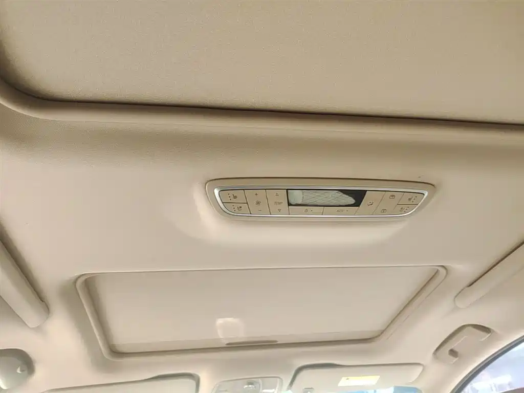 Buick GL8 2018 ES 28T Luxury Type China VI фото 18