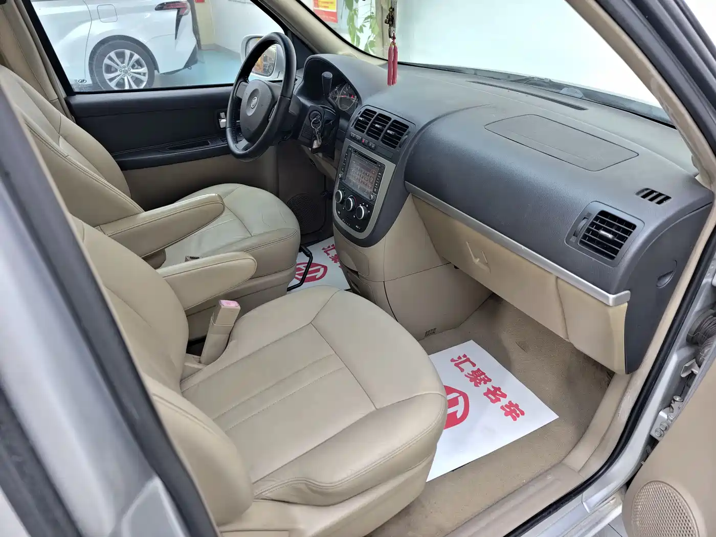 Buick GL8 2014 2.4L Executive Edition фото 21