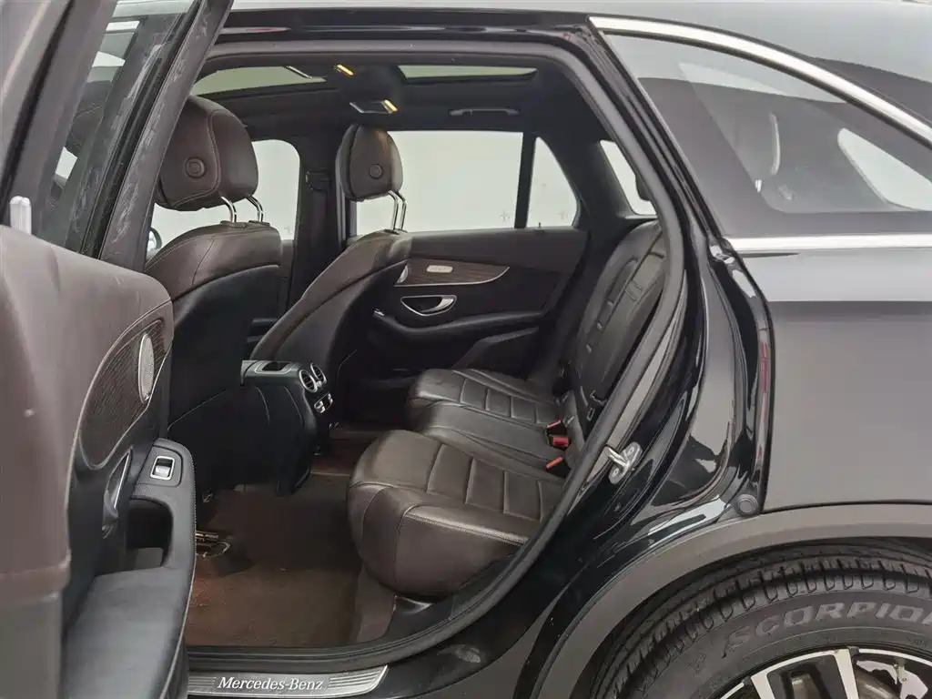 Mercedes-Benz GLC 2022 Model GLC 260 L 4MATIC Luxury Edition фото 15