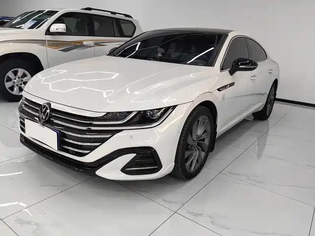 Volkswagen CC 380TSI, Яркий