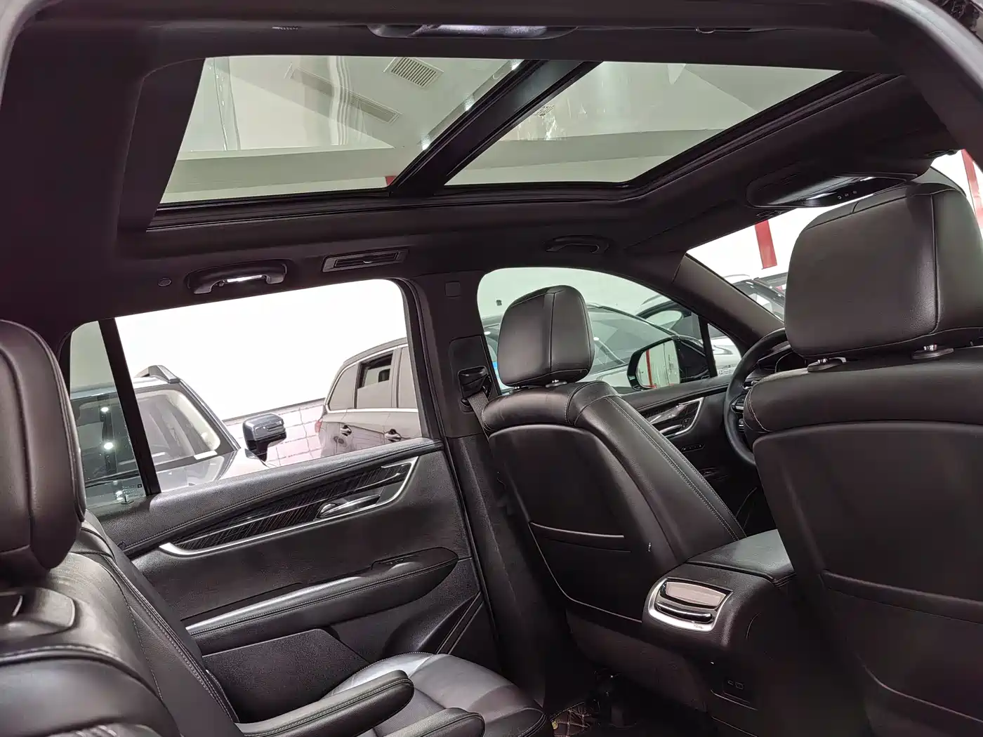 Cadillac XT6 2020 28T 6-Seater 4WD Luxury Model фото 14