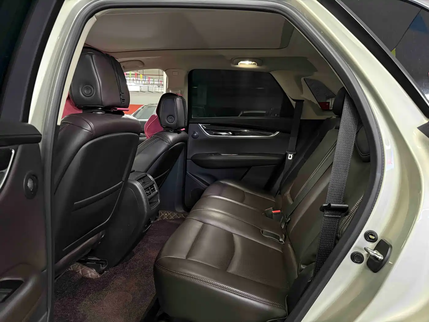 Cadillac XT5 2016 28T AWD Luxury Model фото 3