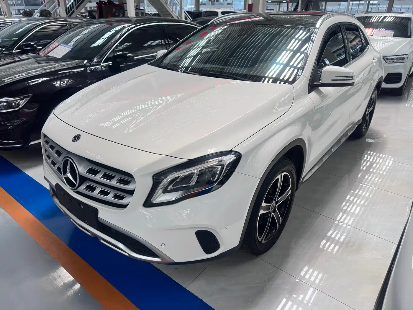 Mercedes-Benz GLA 2018 GLA 200 Fashion