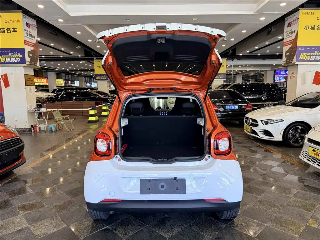 smart forfour 2018 2018 1.0L 52kW Agile Edition