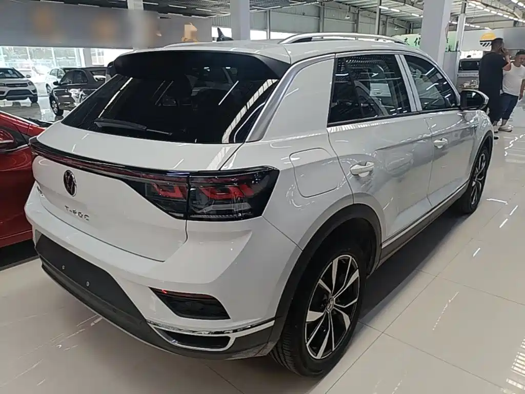 صورة 7 - Volkswagen T-ROC