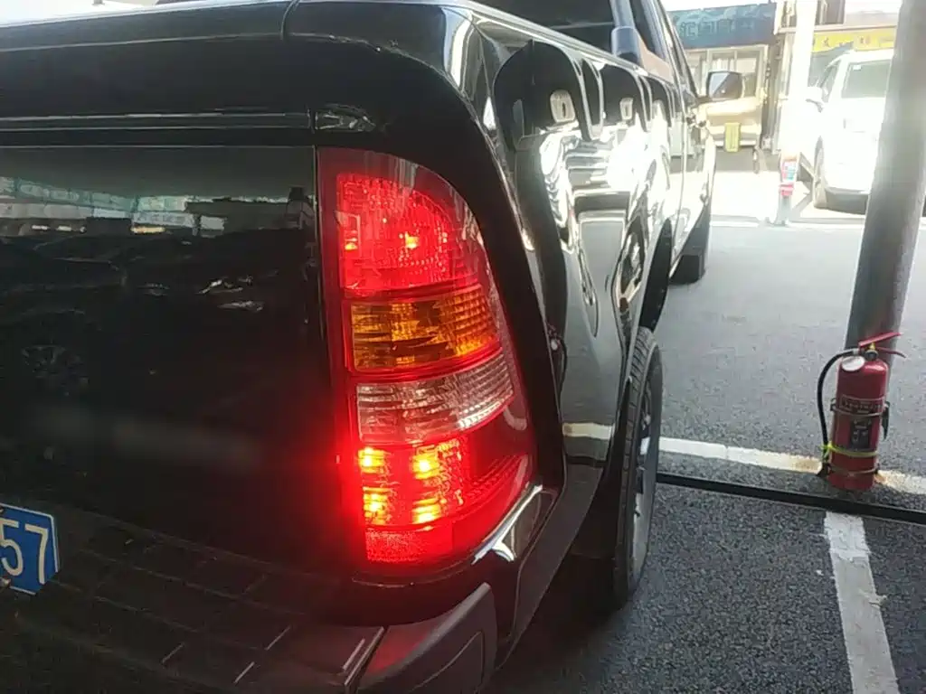 Foton Conqueror 5 2022 2022 2.0T Manual Diesel 2WD Luxury Long Wheelbase 4F20TC