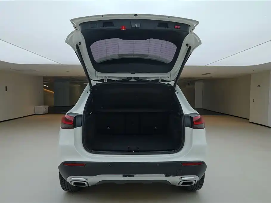 Mercedes-Benz GLA 2022 Facelift GLA 200 фото 9