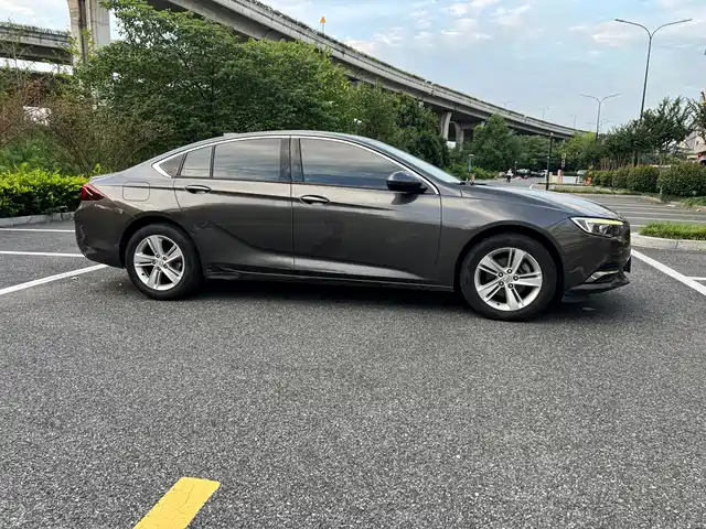 Buick Regal 2019 20T Elite China VI — фото 4