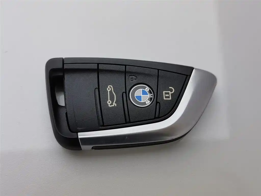 BMW X1 2019 sDrive18Li Premium Model фото 19