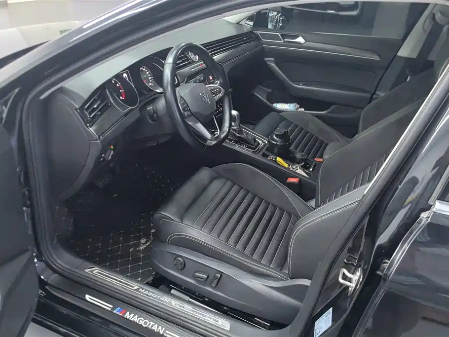 Volkswagen Magotan 2020 330TSI DSG Leading фото 9