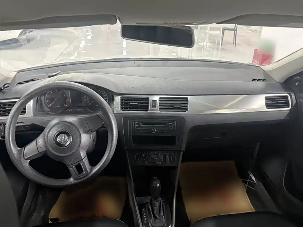 Volkswagen Santana 2015 1.6L Automatic Trend Edition фото 8