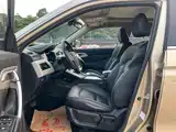 Фото 7 - Geely Atlas