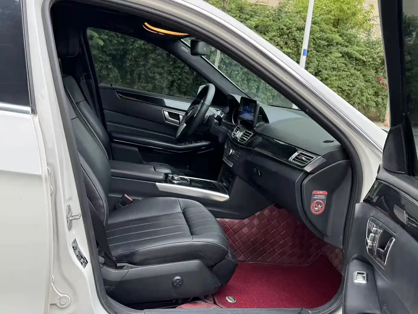 Mercedes-Benz E-Class 2015 Facelift E 260 L Sport фото 11