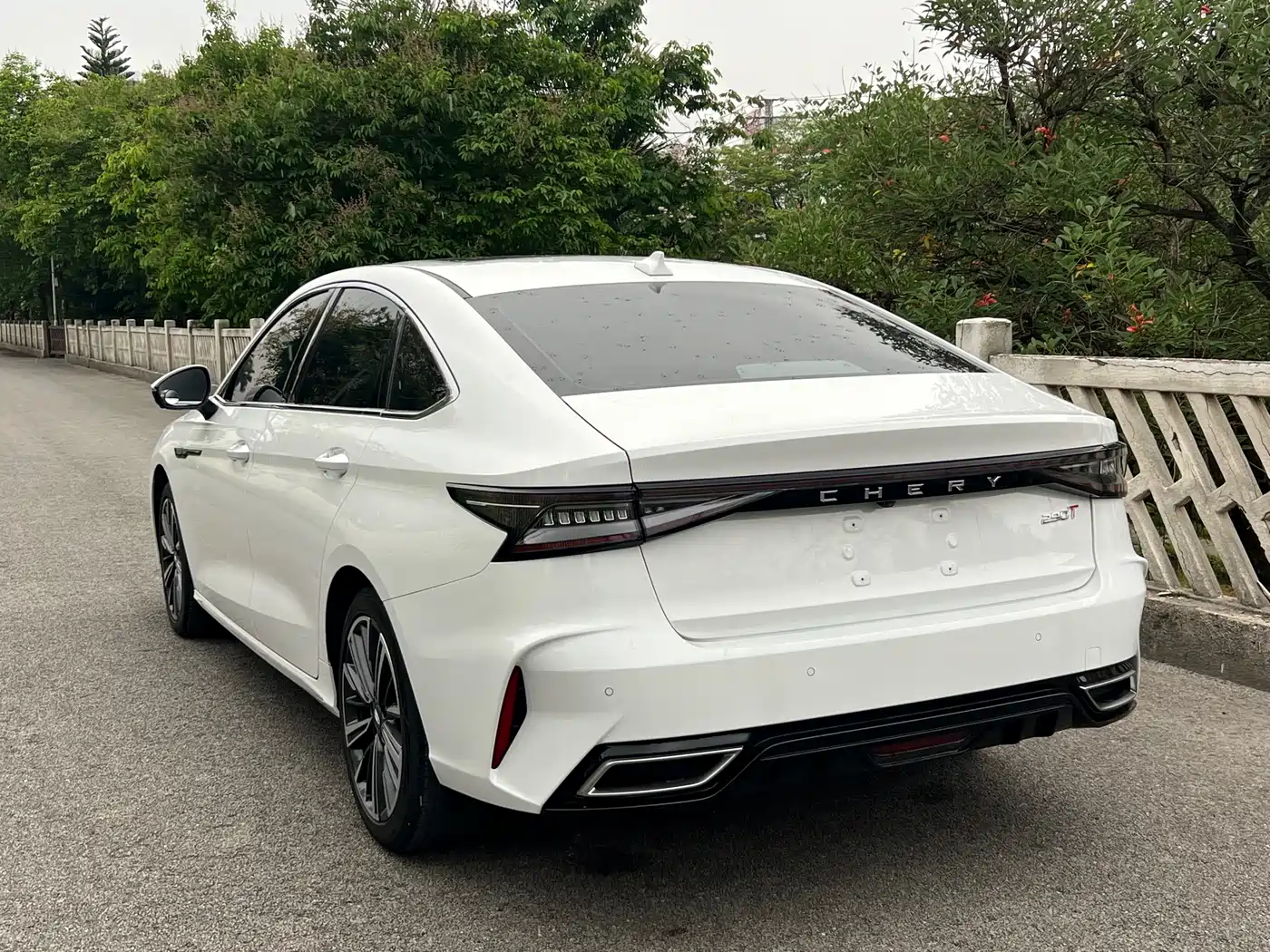 CHERY ARRIZO 8