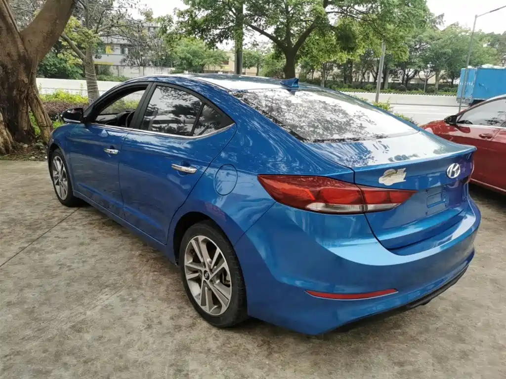 Hyundai Elantra 2018 1.4T DCT Dynamic·Vitality Model фото 5