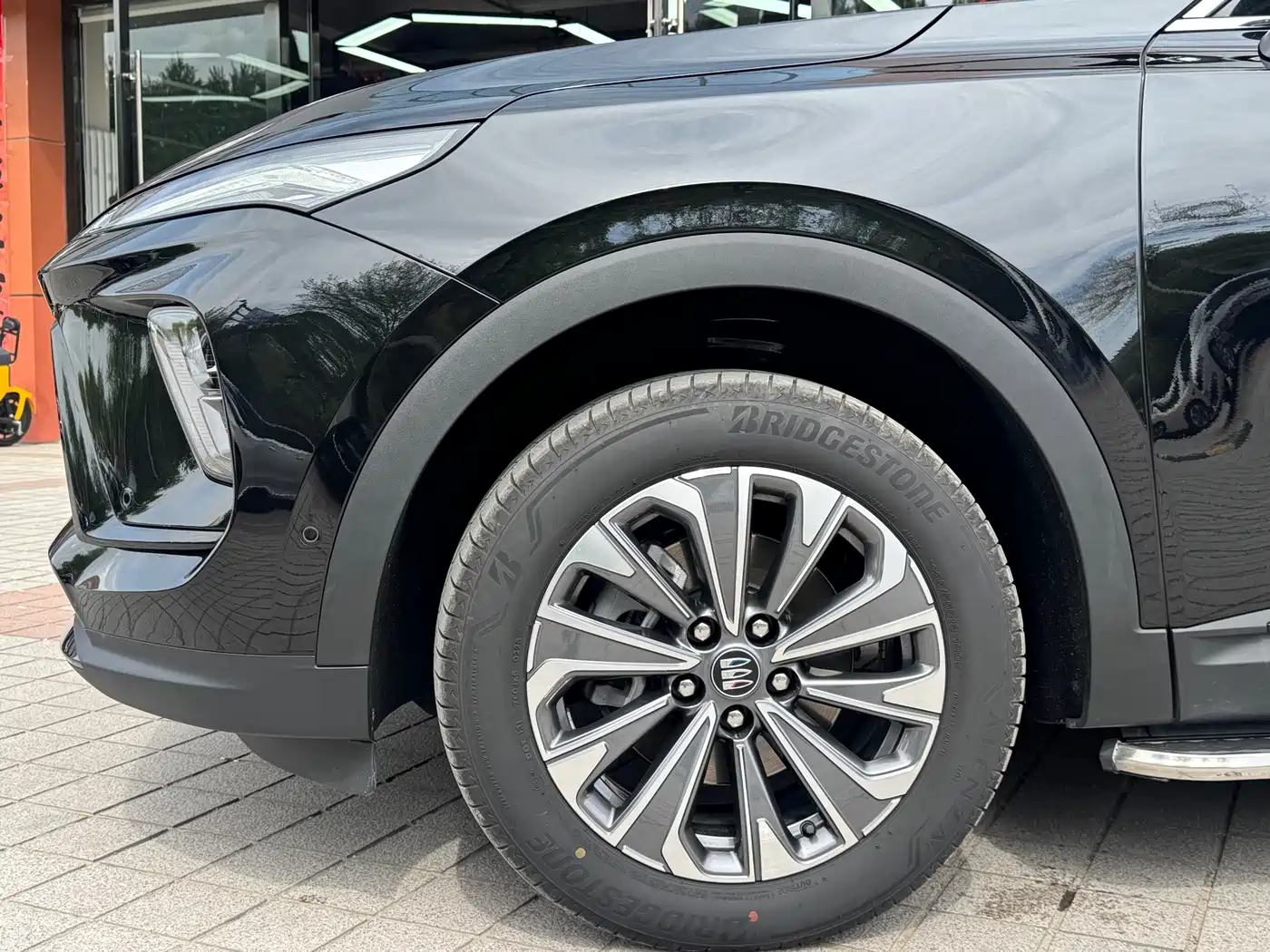 Buick Envision Plus 2025 Enclave Plus 28T 2WD Platinum Edition фото 5