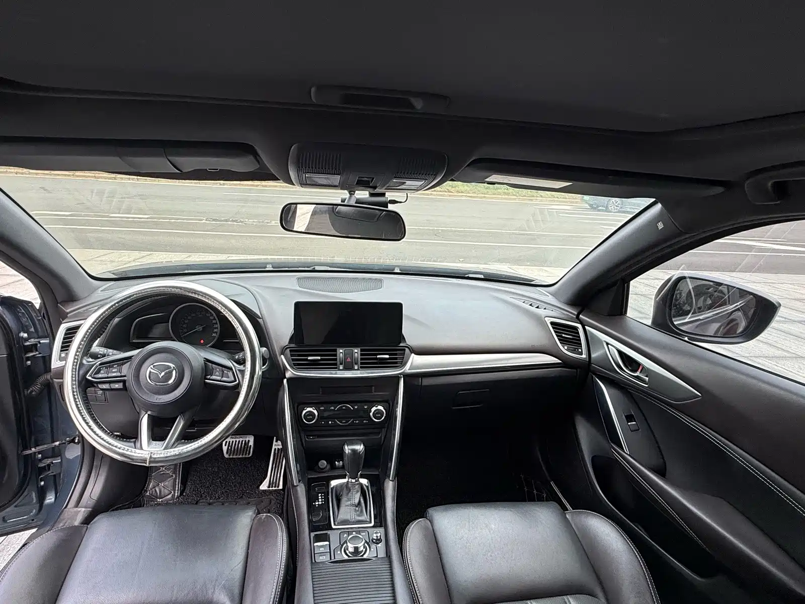 صورة 6 - Mazda CX-4