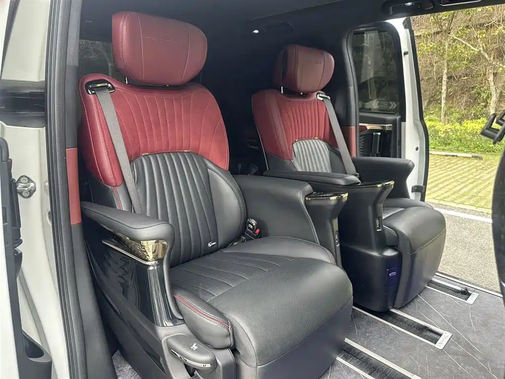 GAC Trumpchi Trumpchi M8 2023 Model Master Series Hybrid Ultimate Edition фото 10