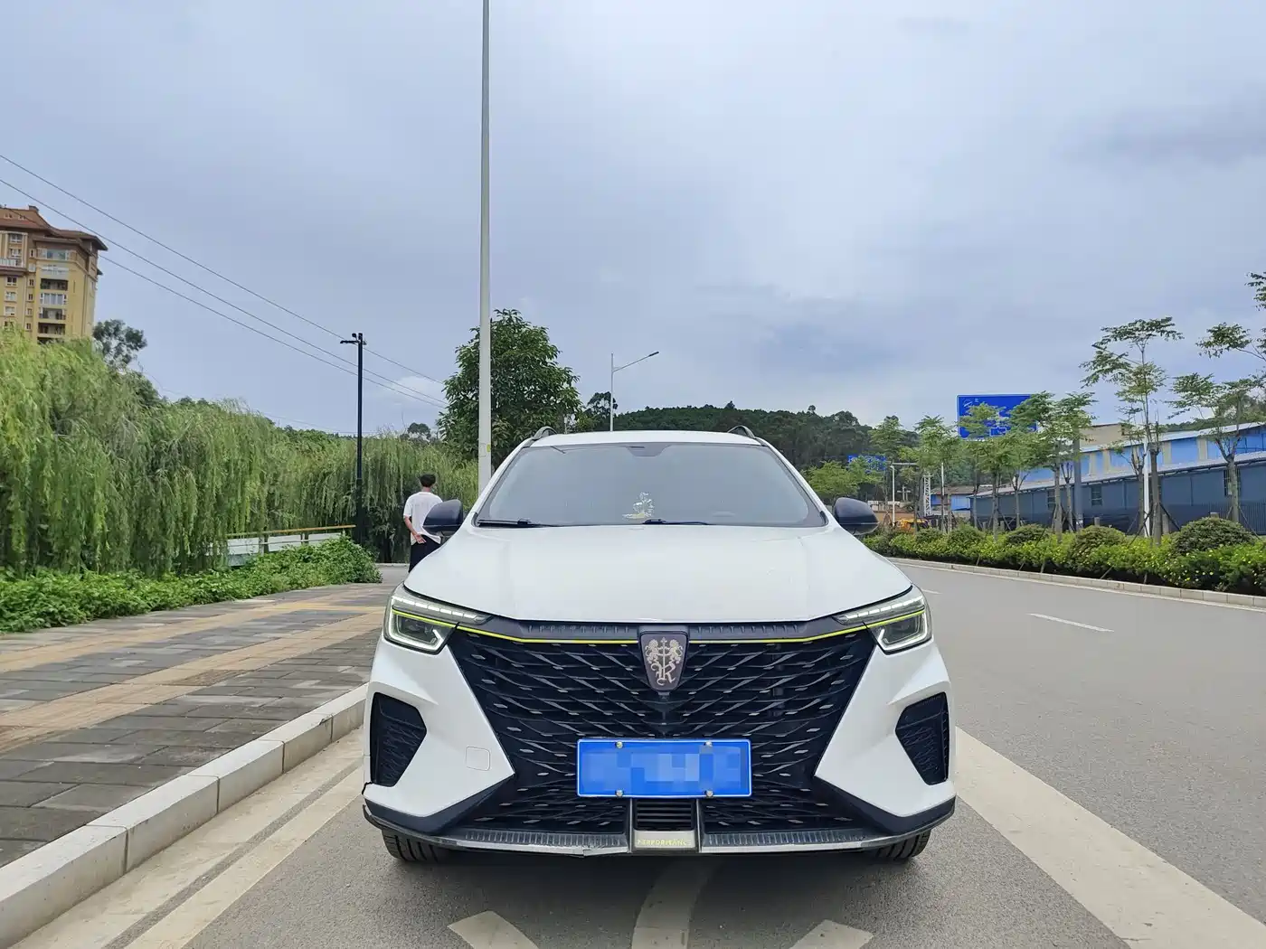 ROEWE RX5
