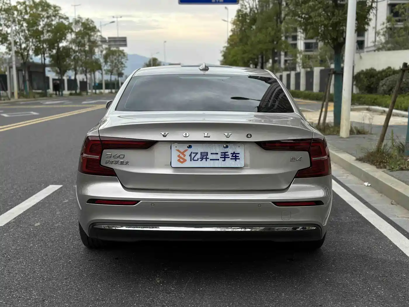 Фото 3 - Volvo S60