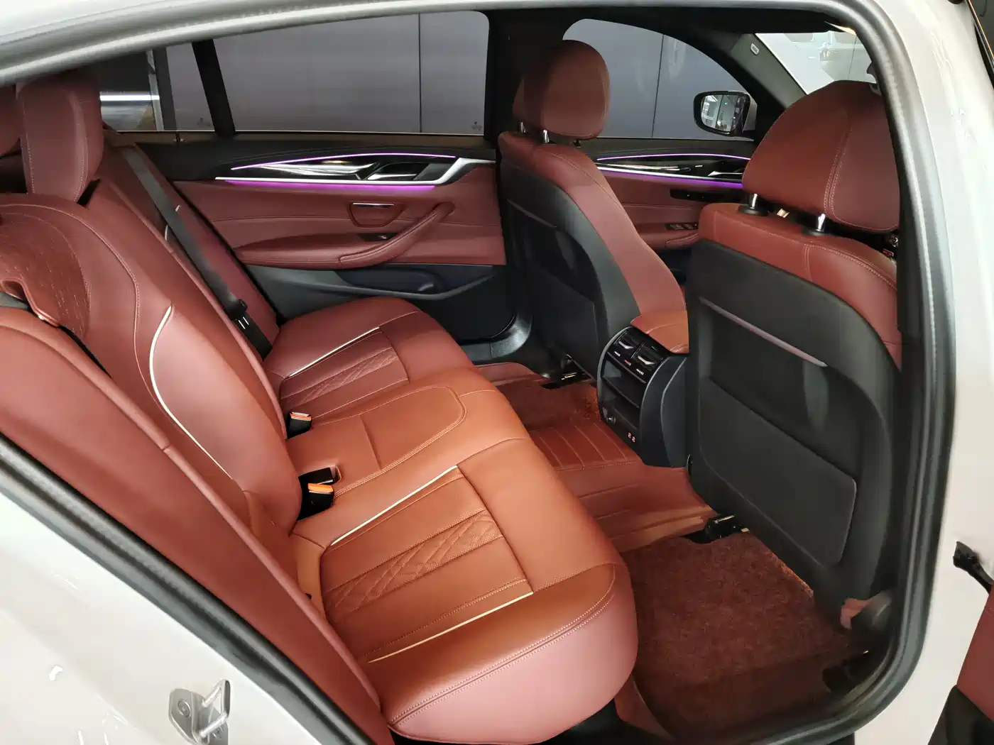 BMW 5 Series 2022 525Li M Sport Package фото 12