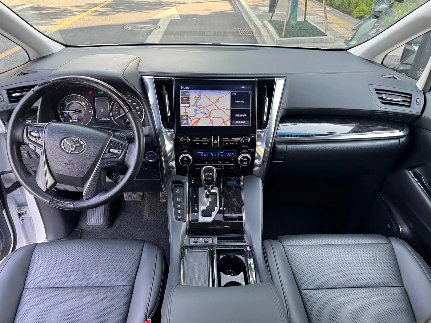 Toyota Vellfire 2023 Crown Hybrid 2.5L HV Luxury фото 6
