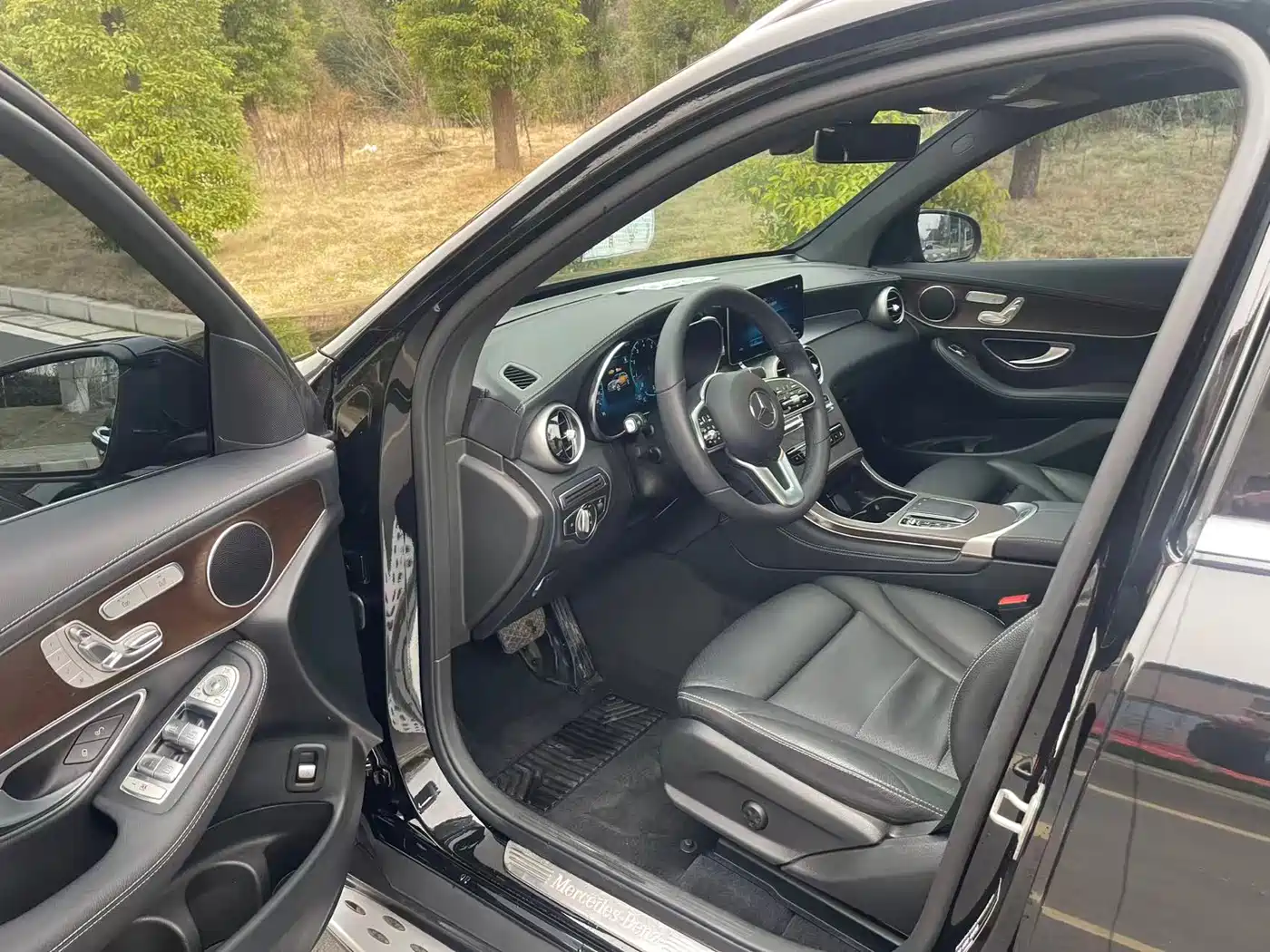 Mercedes-Benz GLC 2022 Model GLC 260 L 4MATIC Luxury Edition фото 8