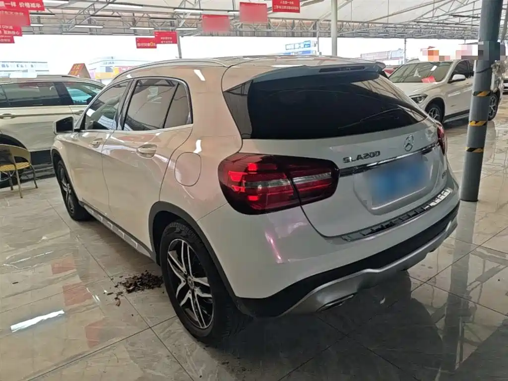 Mercedes-Benz GLA 2017 GLA 200 Fashion фото 5