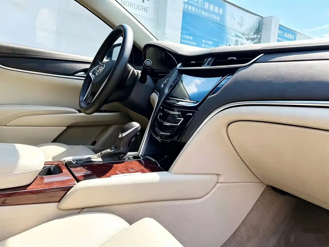 Cadillac XTS 2017 28T Luxury фото 16