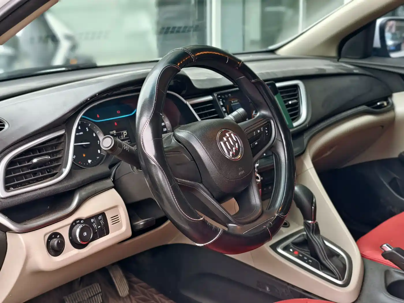 Buick Excelle 2017 15N Automatic Progressive фото 10