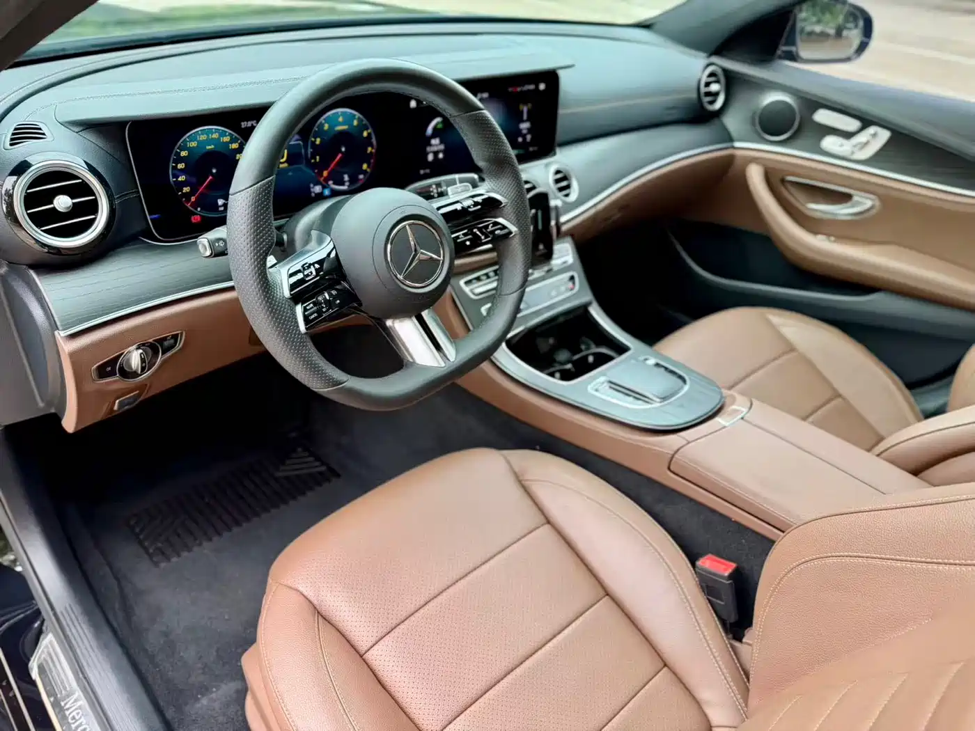 Mercedes-Benz E-Class 2021 E 300 L Sport Fashion фото 5
